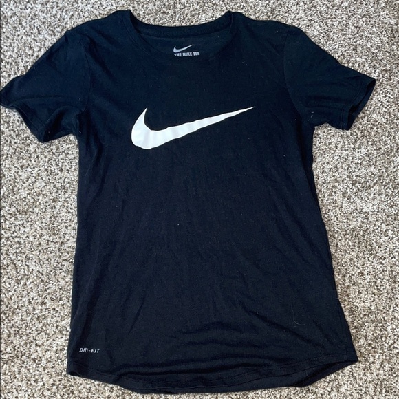 💜Nike Women's Black and White Short Sleeve Tee - Picture 1 of 2